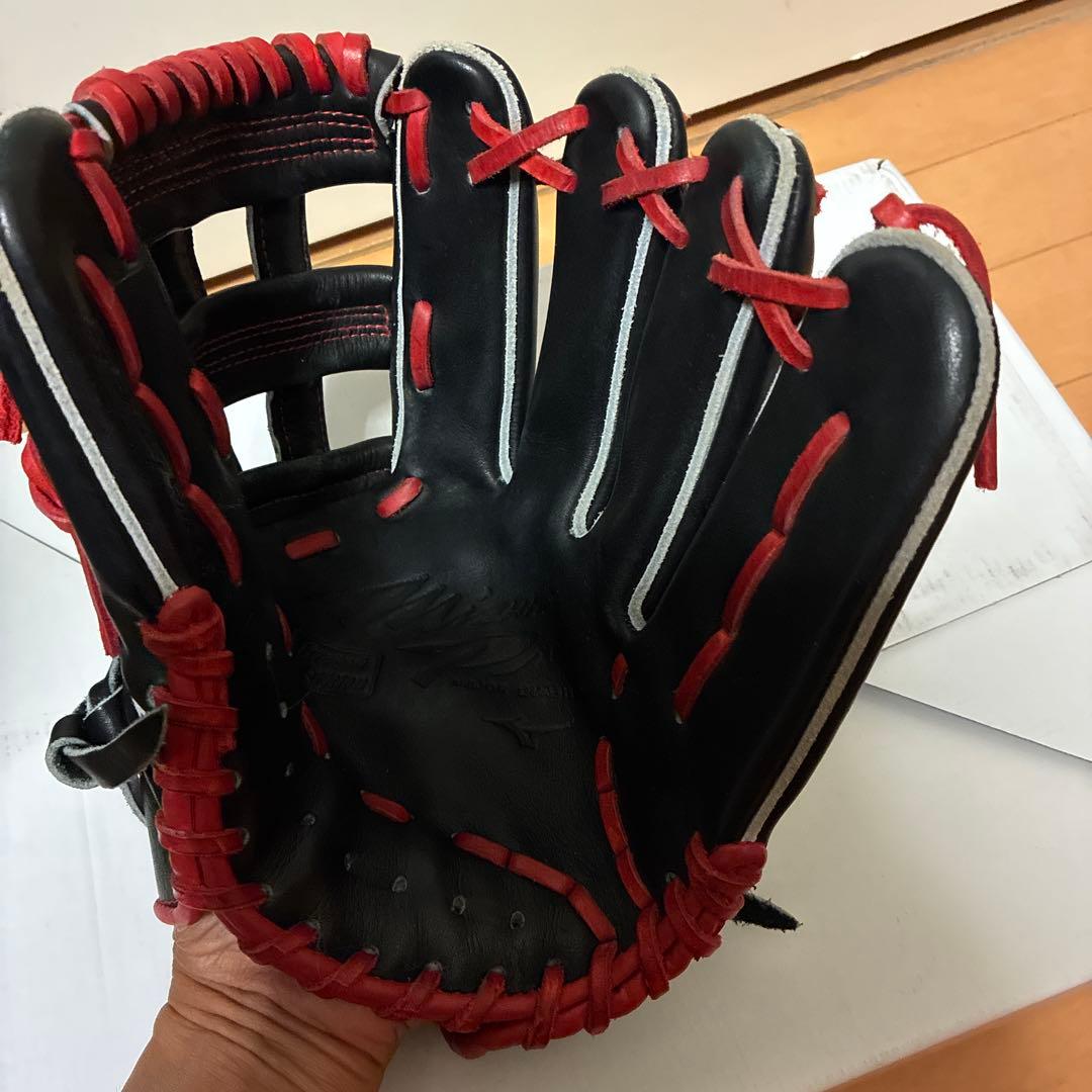 軟式用ミズノプロ　ライリー型 サイズ11黒/赤