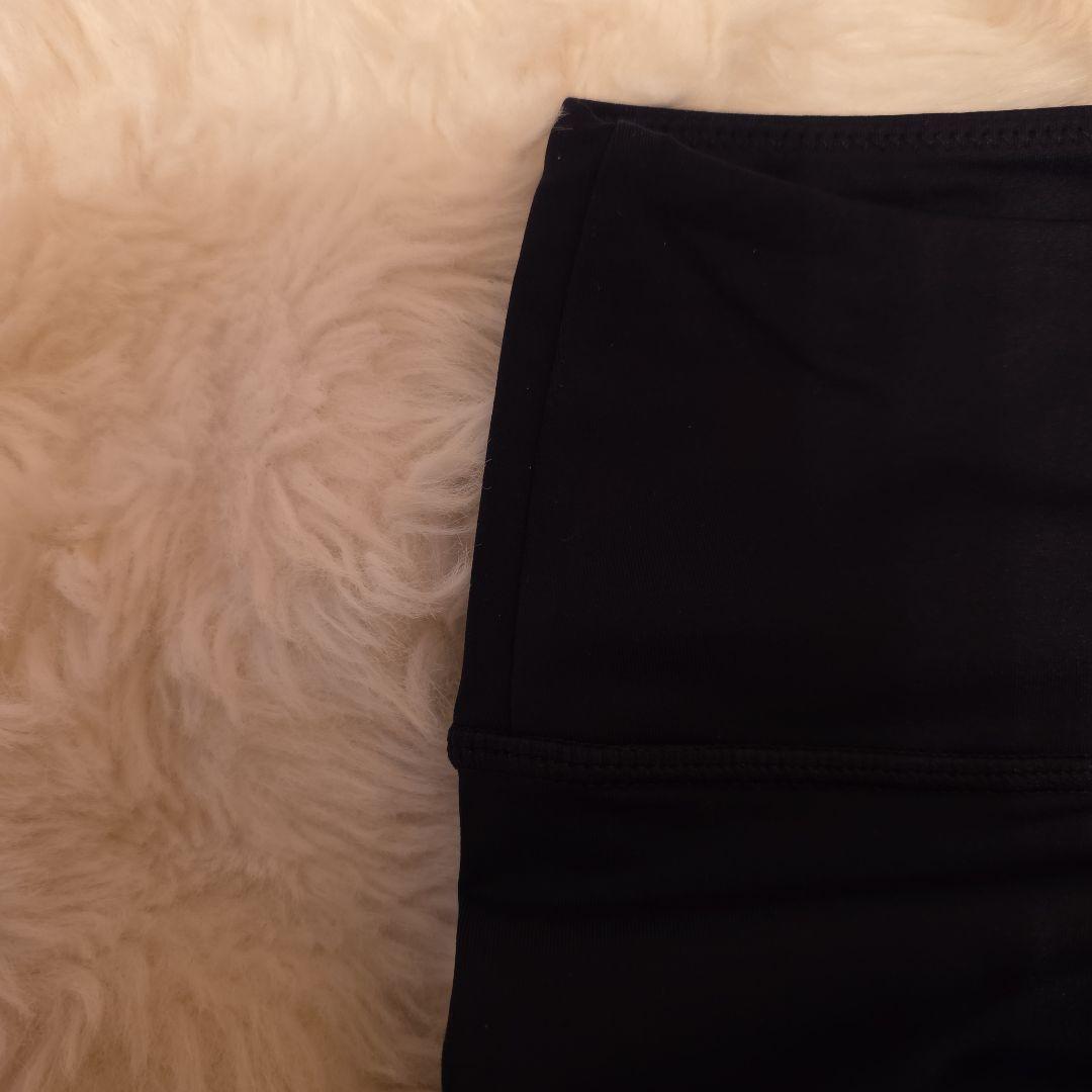 Suriaの名品 新品未使用 高級 希少ブラックヨガレギンス サイズM