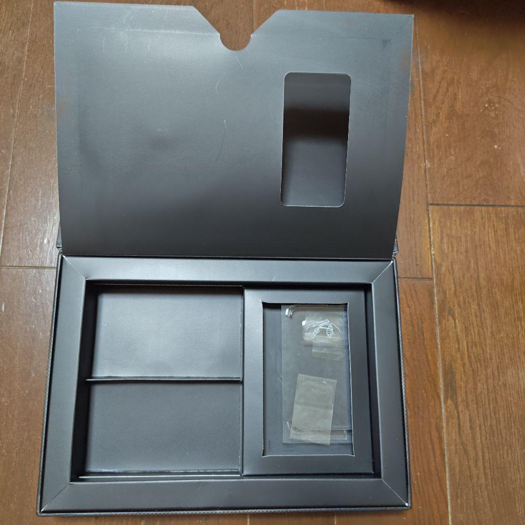 Ferrari限定品 16GB iPod 本体