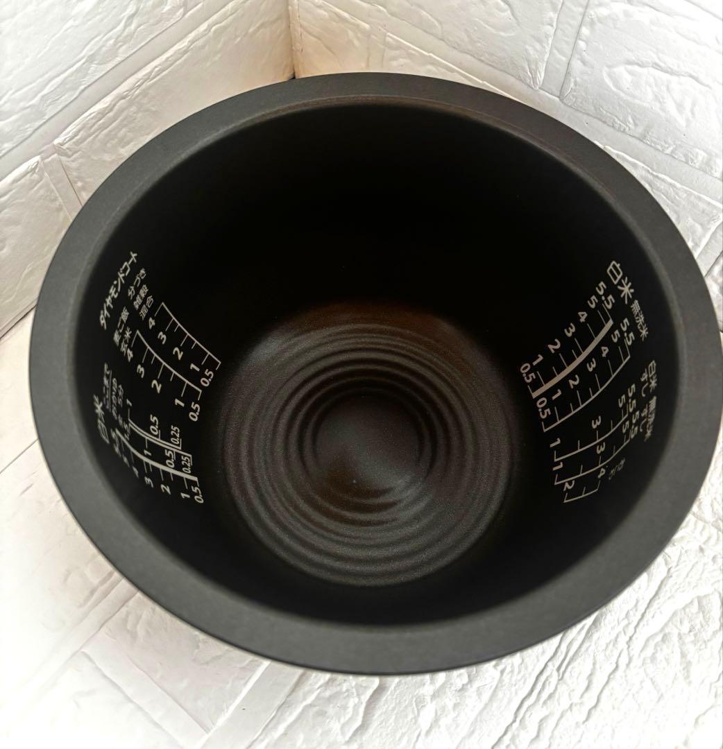 東芝 真空圧力IH炊飯器 RC-10VXV（5.5合炊き）