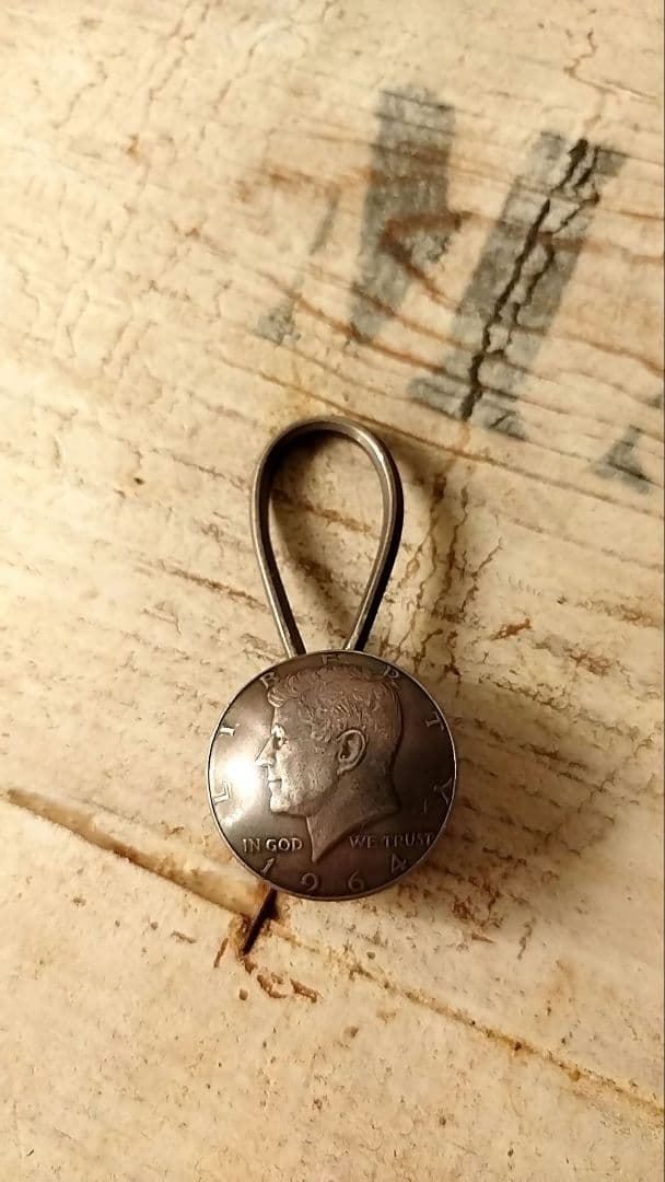 フェノメノン　ビヨンドディスクリプション　　コンチョ　キーホルダー