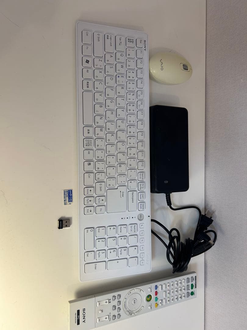 SONY VAIO 地デジ、ブルーレイ、HDMI入力、24インチ フルHD