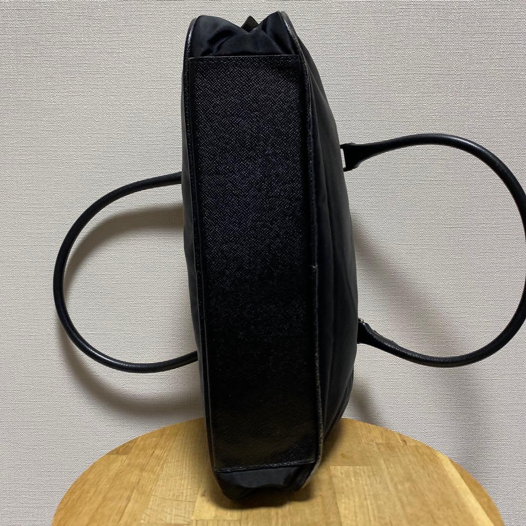 PRADA ナイロンハンドバッグ　ブラック