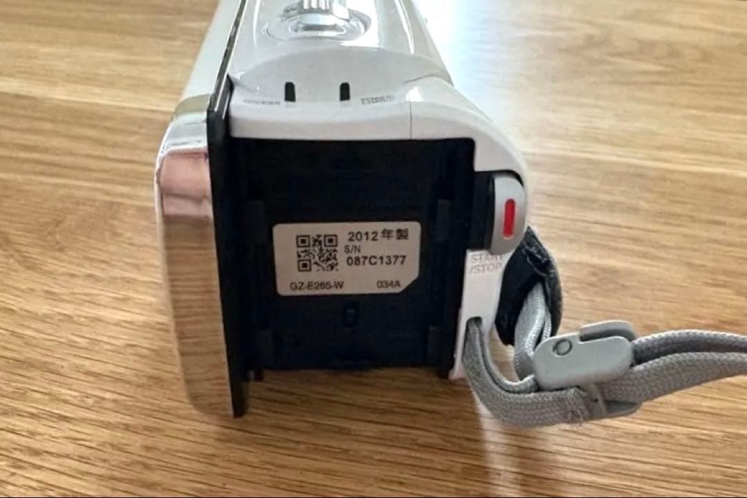 ★JVC GZ-E265 ビデオカメラ