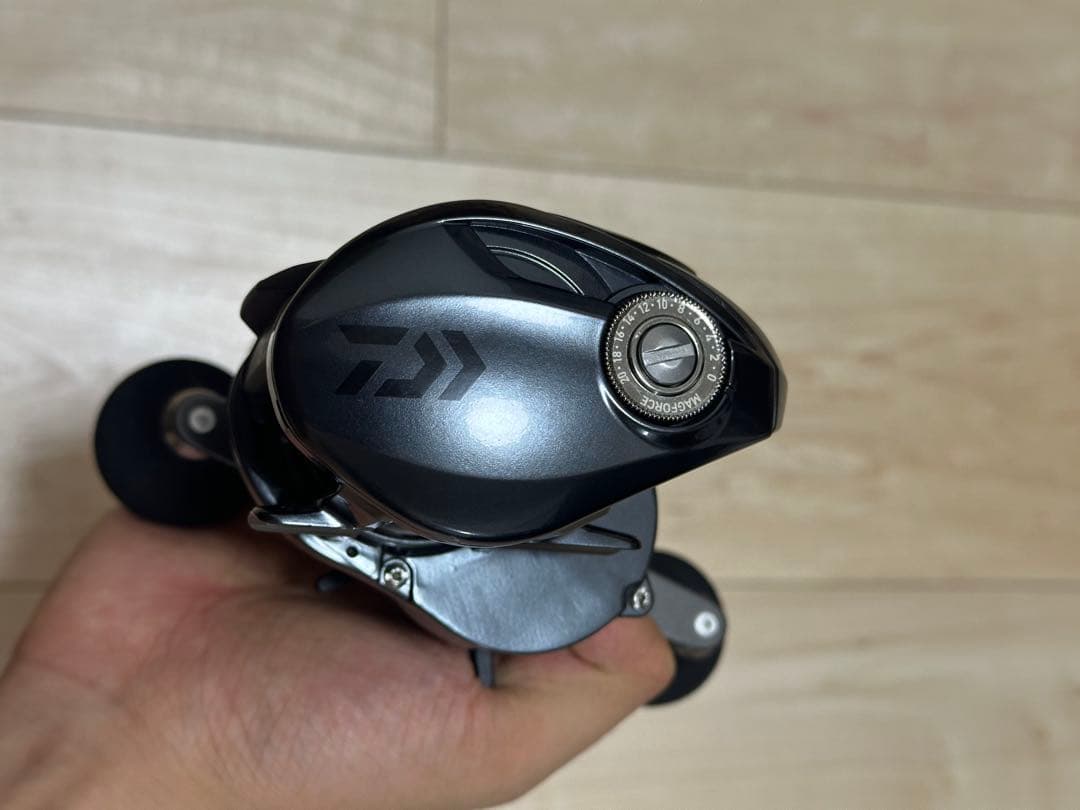 ダイワ タトゥーラ　TW　400XH 400 ベイトリール 左ハンドル 美品