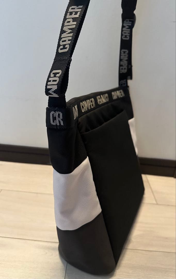 CAMPERショルダーバック