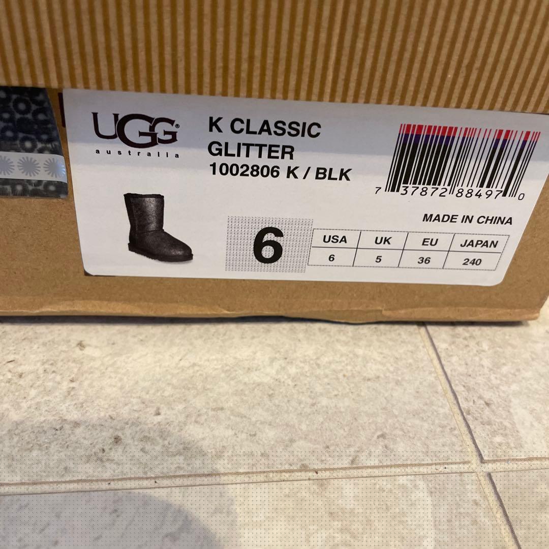 超美品　UGG CLASSIC　SHORT GLITTER