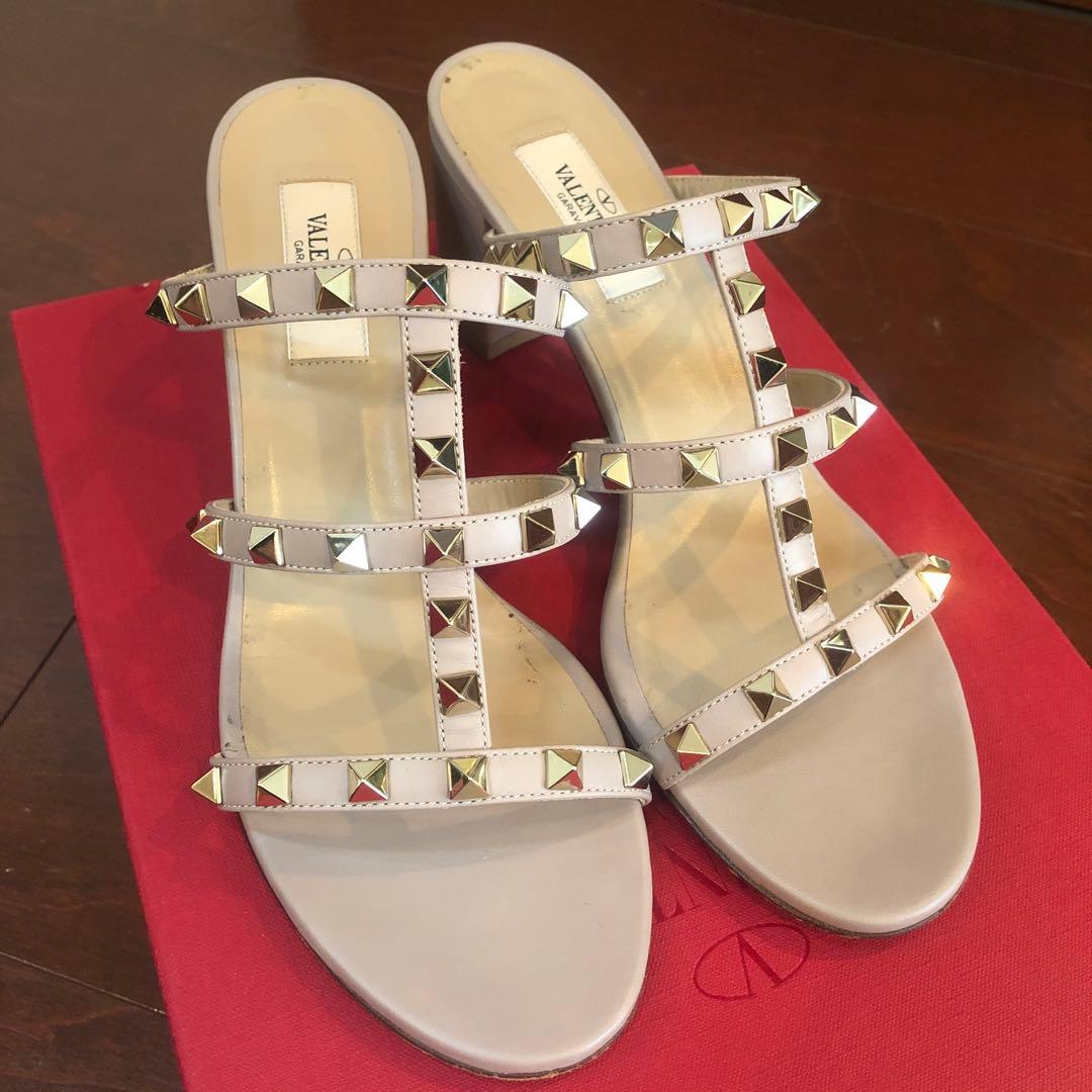 VALENTINO GARAVANI スタッズミュール ベージュ