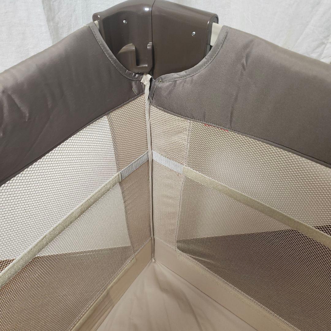 ココネルエアー　ホワイト　ベージュ