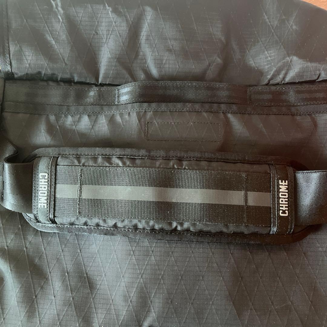 アクセサリー CHROME MIDTOWN 20L MESSENGER