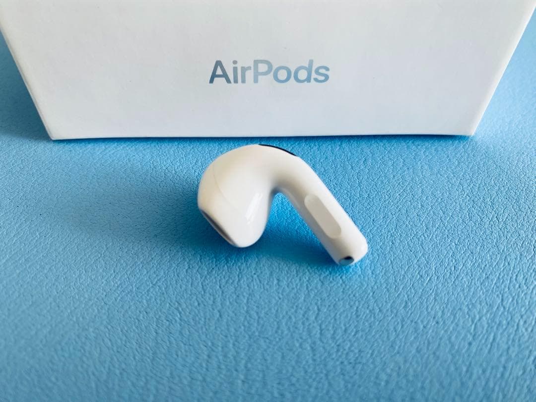 AirPods 第4世代 L片耳 左耳のみ イヤホン A3056 IWWK