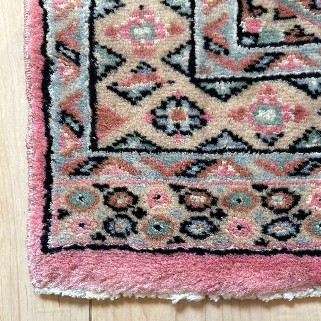 トルクメン 手織り ヴィンテージラグ 61cm x 97cm