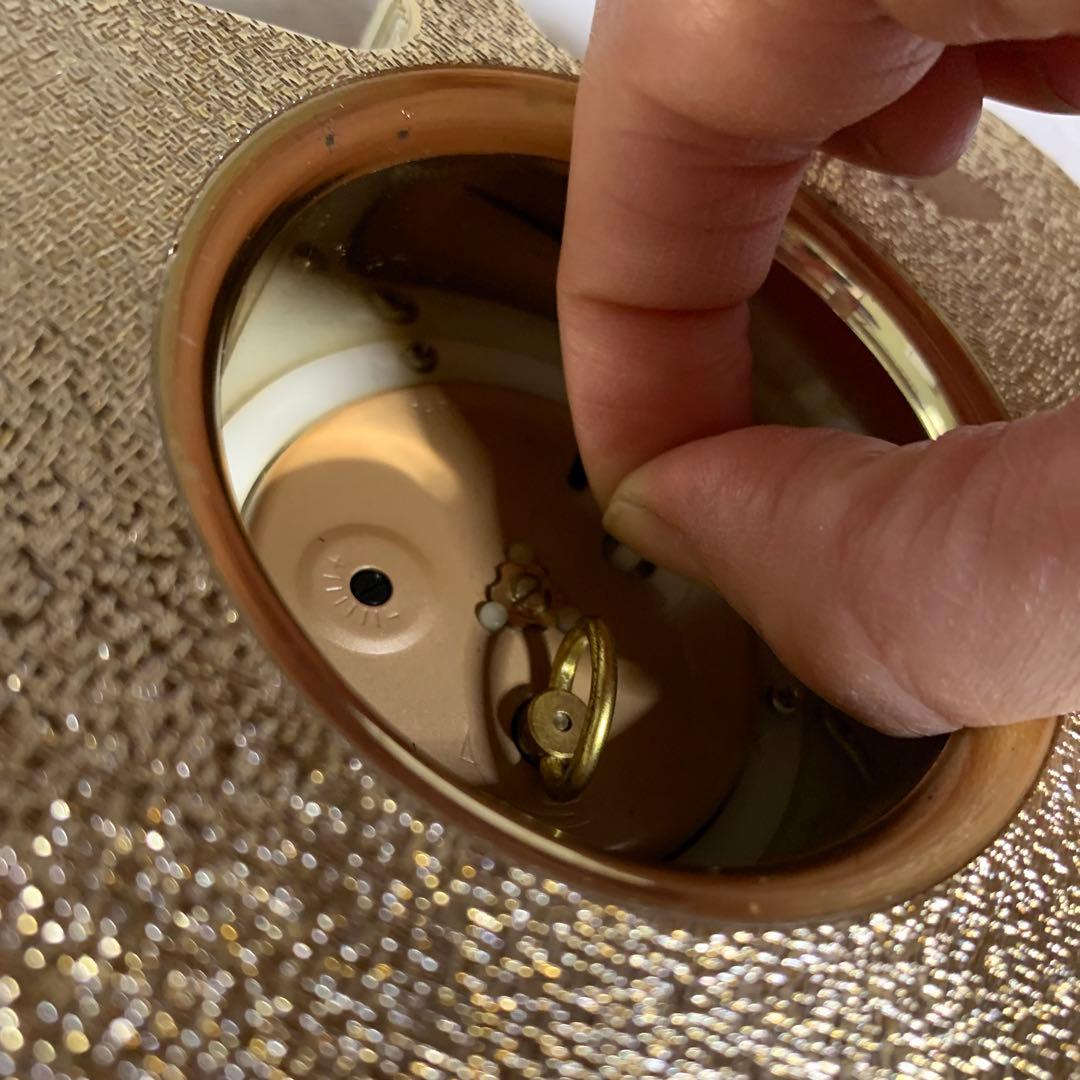 1990年代　UN レトロで珍しい手巻き式置き時計　稼働品