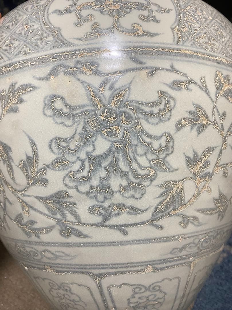 明時代　陶器製花瓶　骨董品. 海から引き揚げられた品物