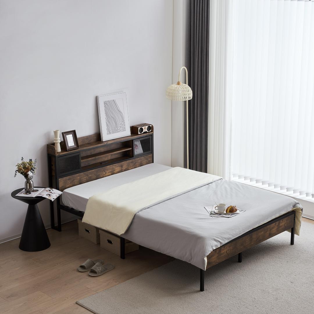 赤字！SD ベッドフレーム セミダブル セミダブルベッド　コンセント・宮付き