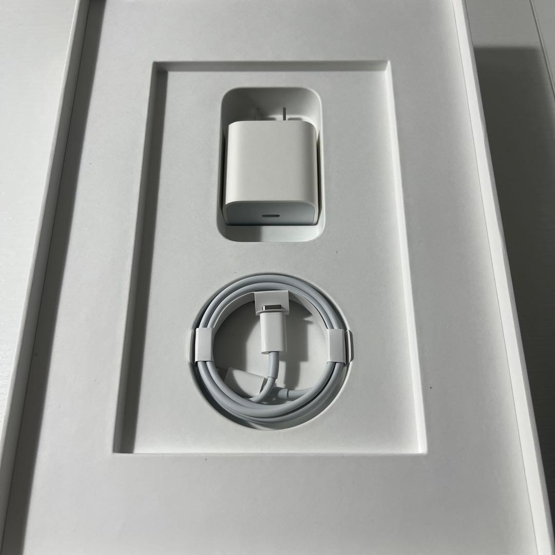 iPad 第9世代 64GB 10.2インチ 箱・充電器付属　スペースグレー