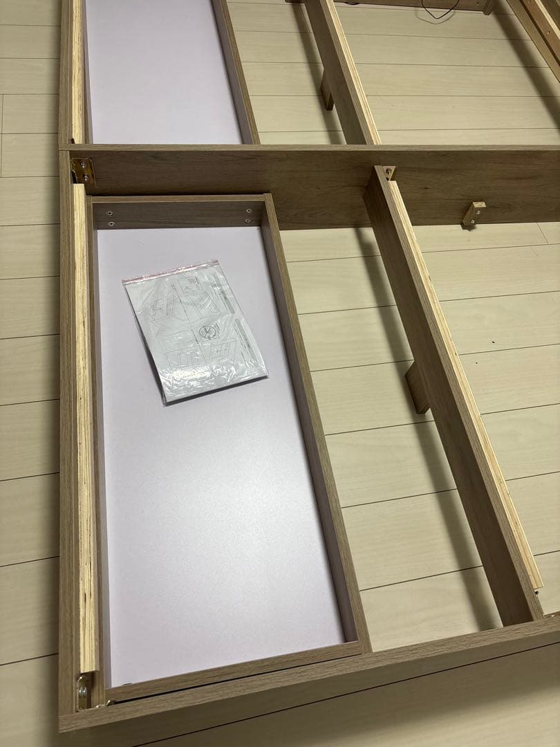 【引取、配送地域限定】RASIK ダブルベッドフレーム グレージュ