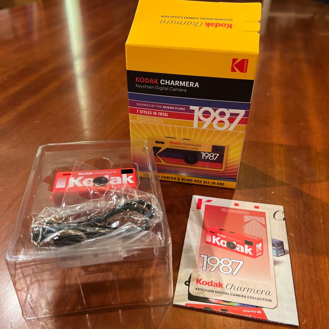 新品　Kodak Charmera 1987 キーホルダー型 トイカメラ　レッド
