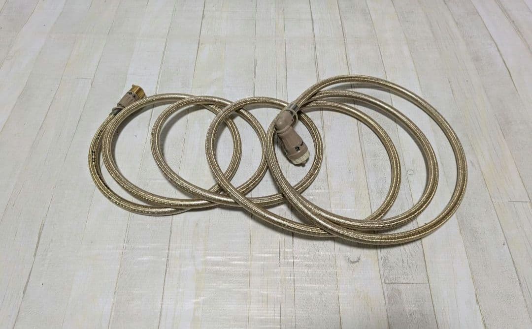 リンナイ　ガスファンヒーター　RC-Y2402PE　 ホワイト ガスホース付き