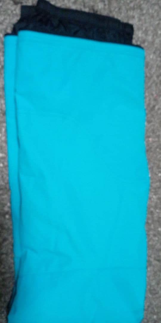 オニール　アクア　ターコイズ スノーボードパンツ 女性用　60 新品　タグ付