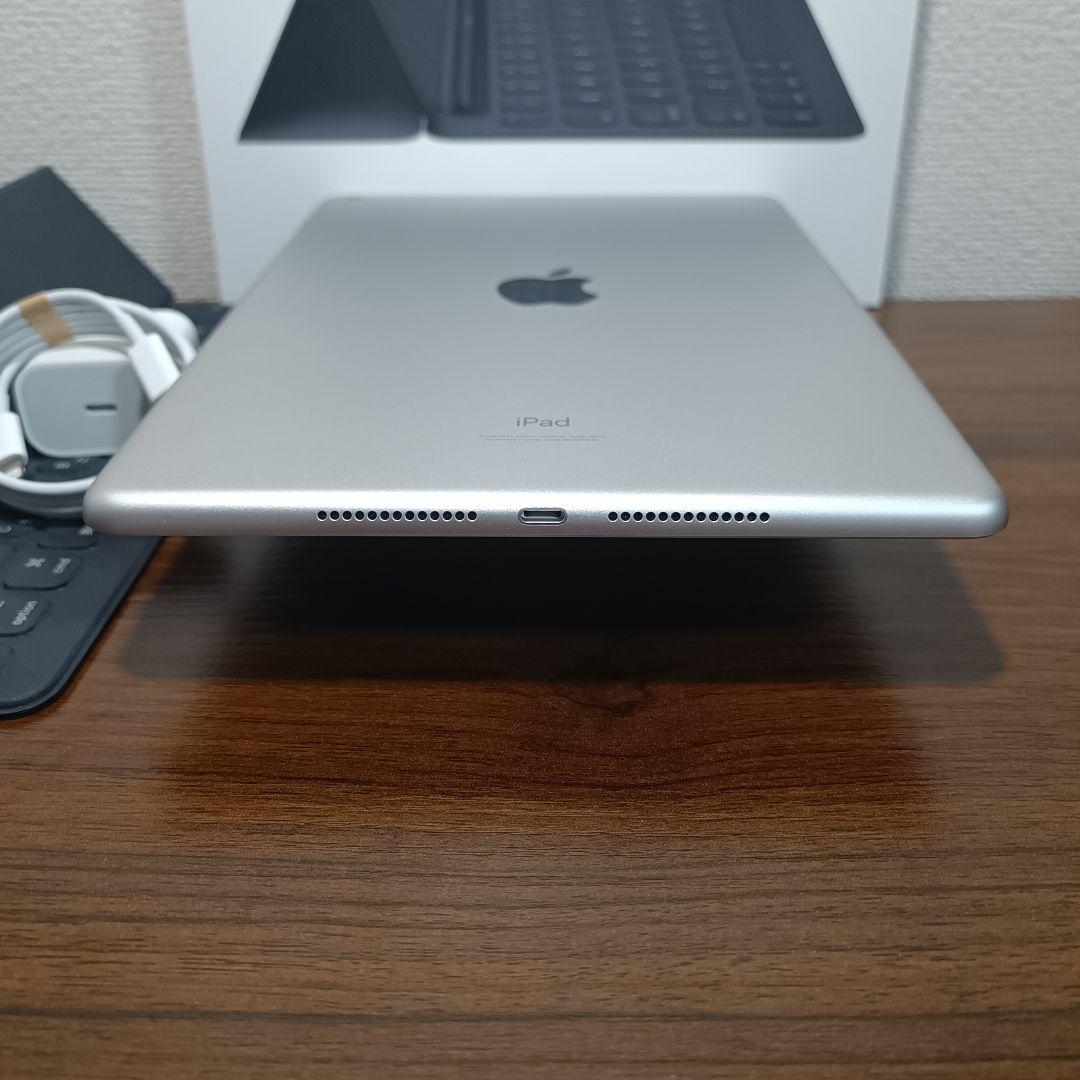 iPad 第9世代 64GB、Apple Smart Keyboard