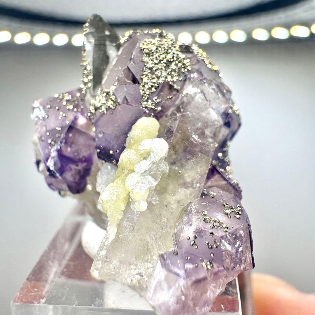 576 中国 内モンゴル産 フローライト&パイライト&クォーツ