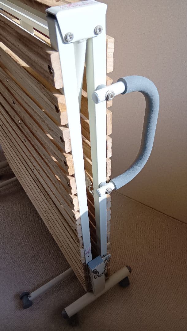 折りたたみベッド キャスター付き　ニトリ　シングル【中古】