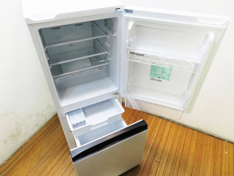 2ドア冷蔵庫 135L 2024年製 静音設計 耐熱テーブル JL08