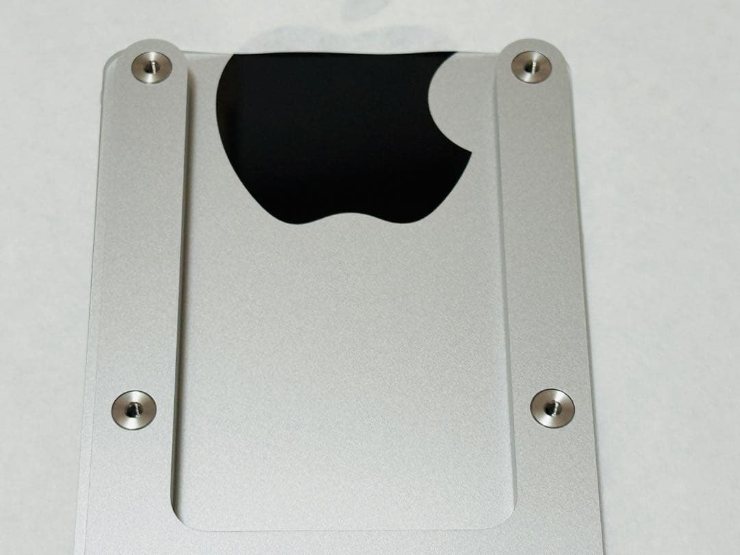 Apple Studio Display 標準ガラスVESAマウントアダプタ