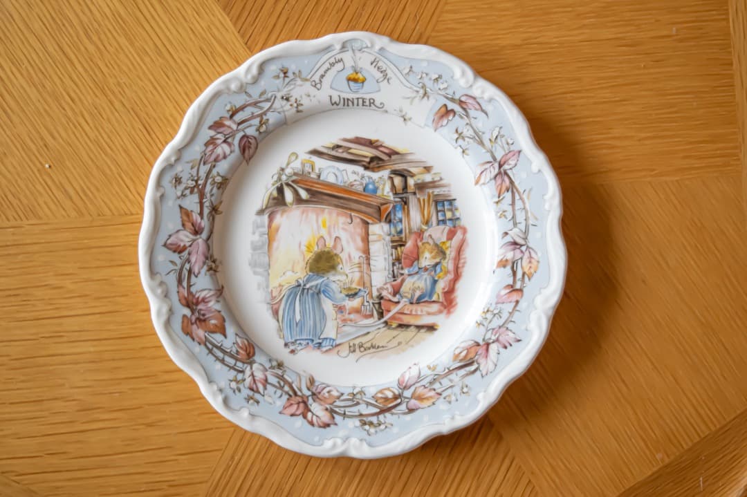 【最終値下】ロイヤルドルトン ブランベリーヘッジ 20.5cmプレート4枚＋２枚