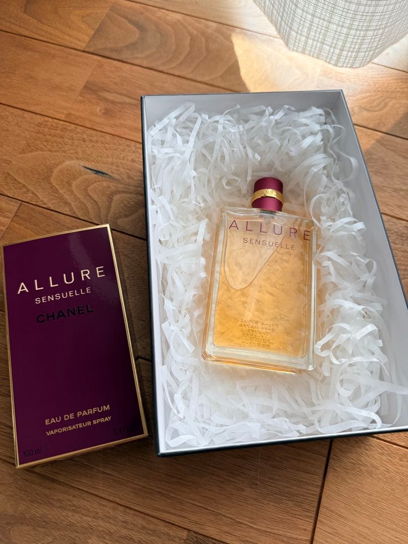 CHANEL香水　アリュール　センシュエル　オードゥ　パルファム　ヴァポリザター