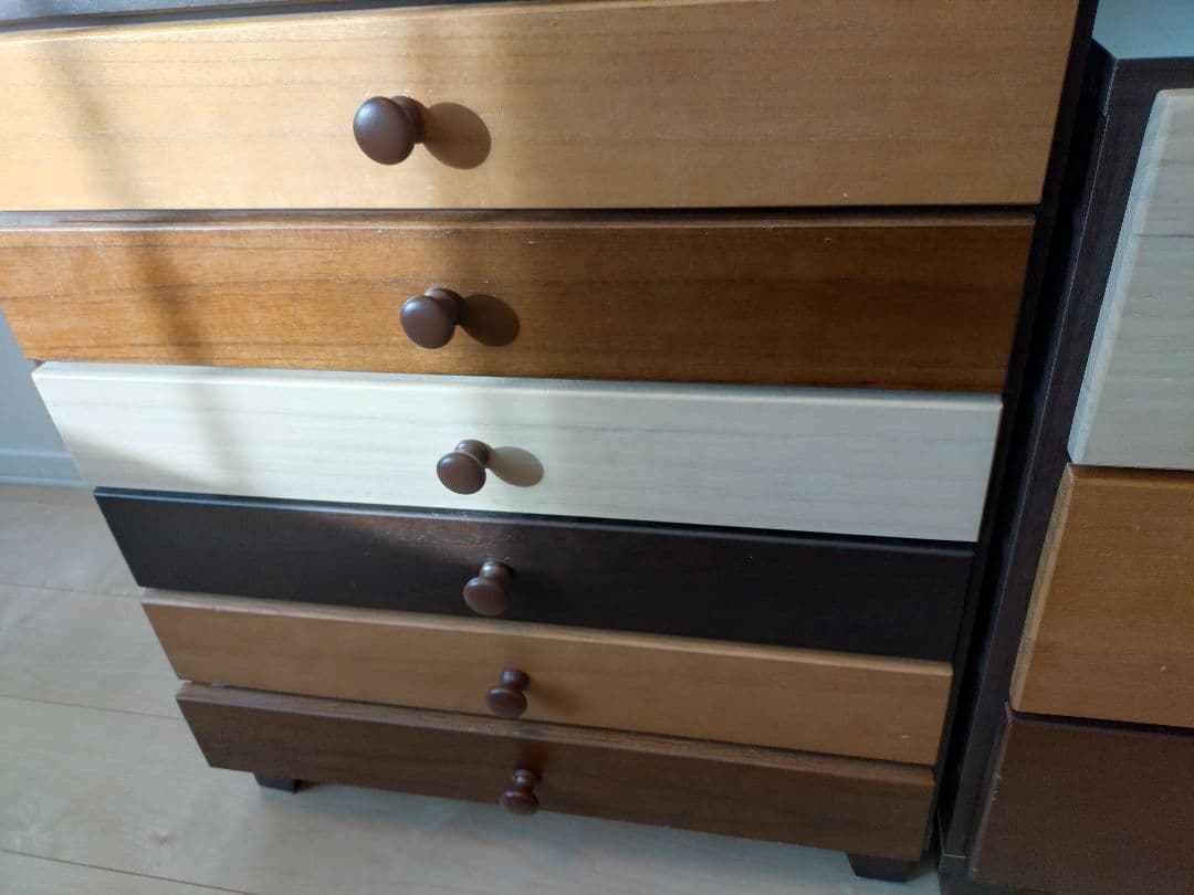 ニトリ　8段木目調ローチェスト（ダークブラウン）