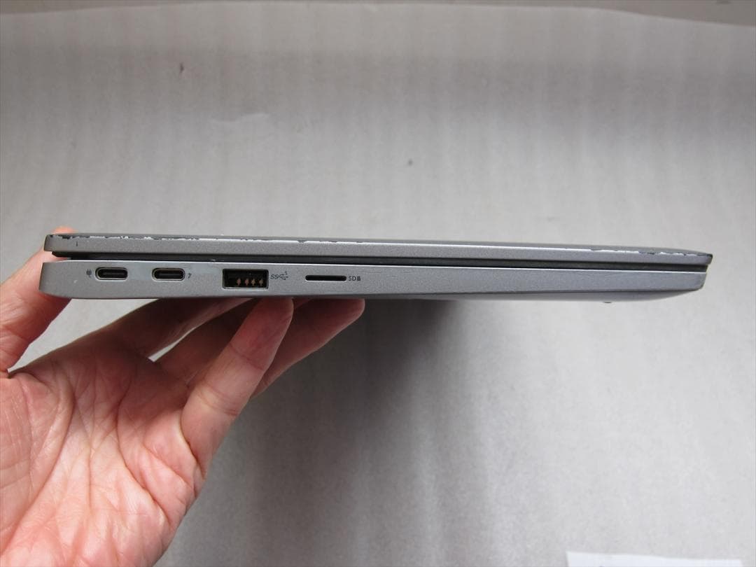 デル 12世代Core i5-1245U/8G/SSD256G/13.3フルHD