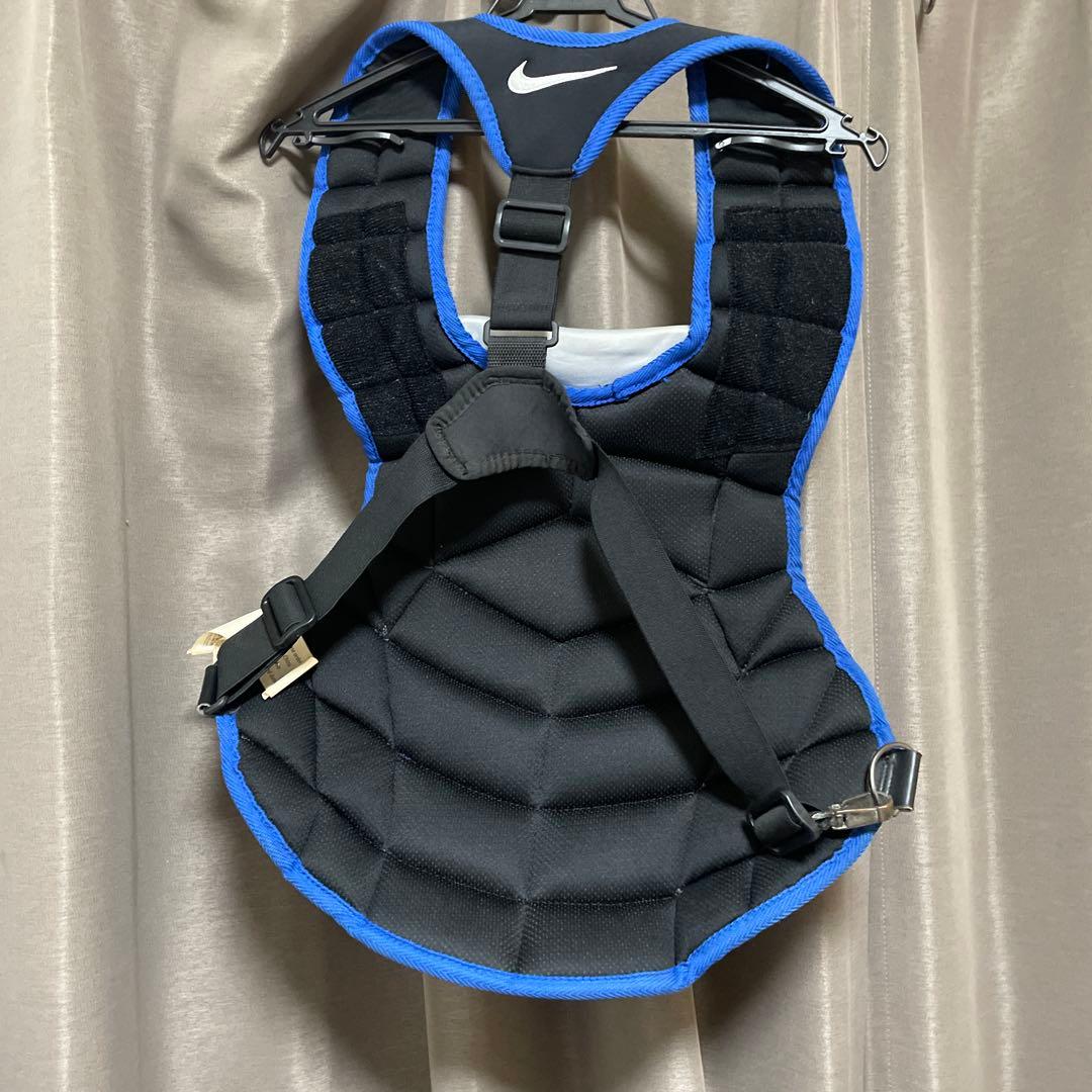 若*将様 Nike キャッチャー用プロテクター 青/白