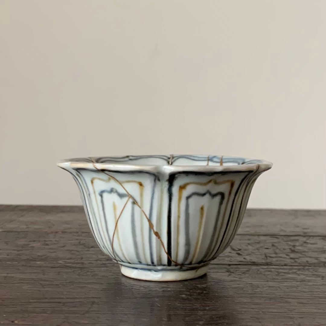 呉須 鉄釉 輪花 盃 伊万里 18世紀？古道具 古美術 アンティーク