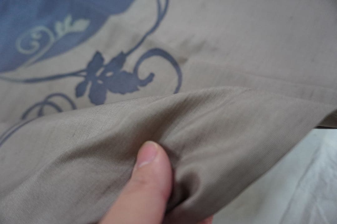 断*す様 ろうけつ染め付下げ（単衣仕立て）