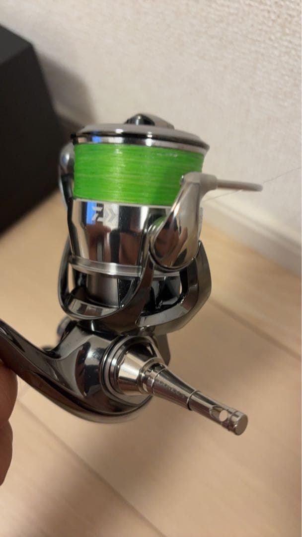 Daiwa EXIST LT2000S-XH スピニングリール