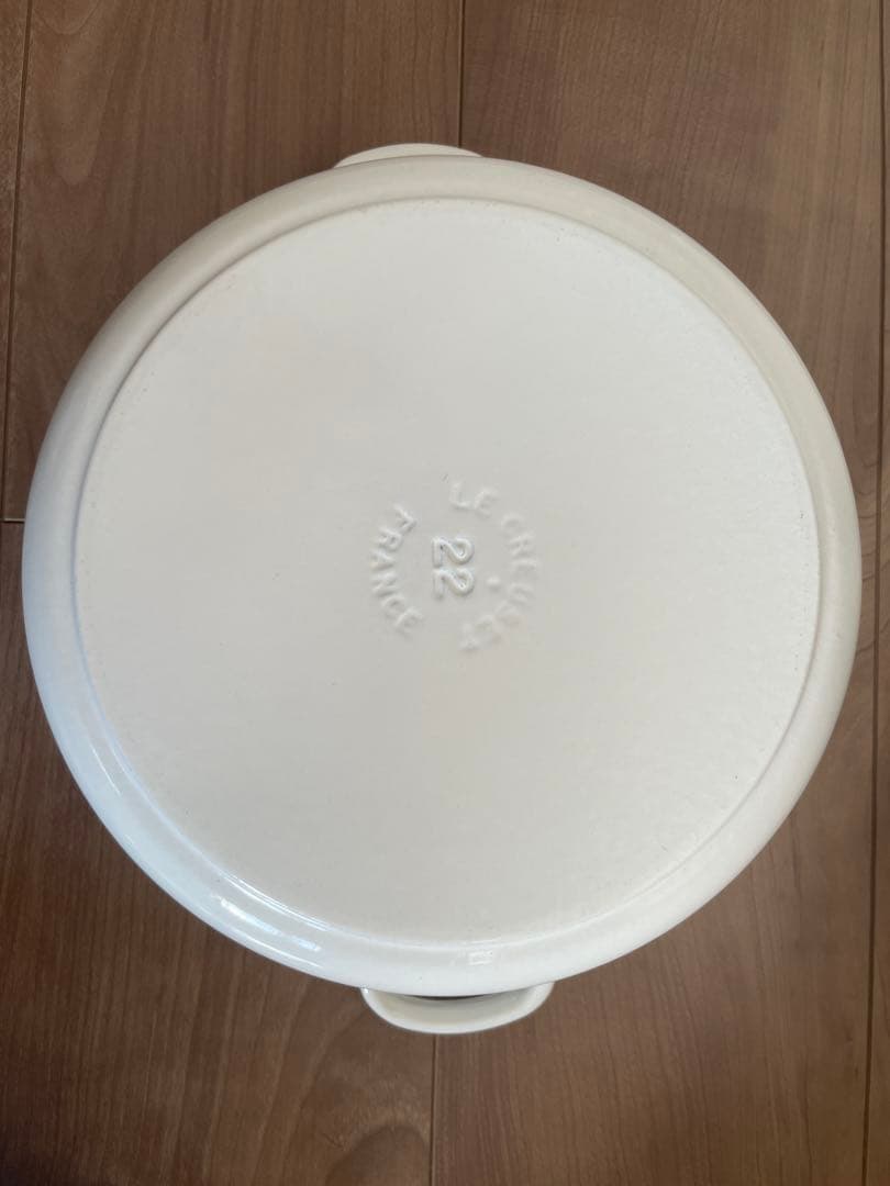 LE CREUSET ル・クルーゼ　ベージュ　両手鍋 22cm