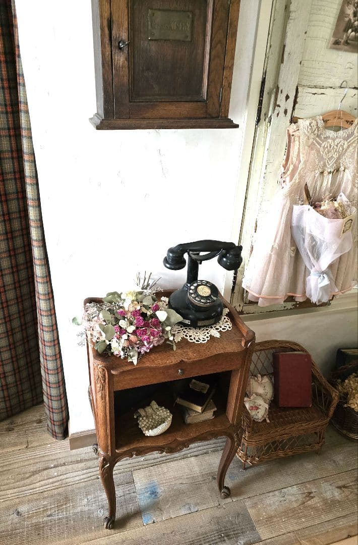 フランス　アンティーク　オーク　　ベッドサイドテーブル　家具