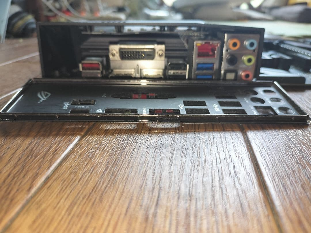 ASUS ROG STRIX Z370-F GAMING マザーボード 中古