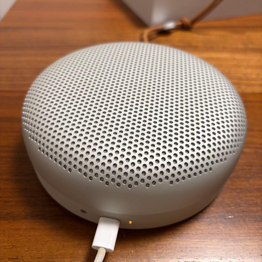 B&O PLAY Beoplay A1 バング＆オルフセン