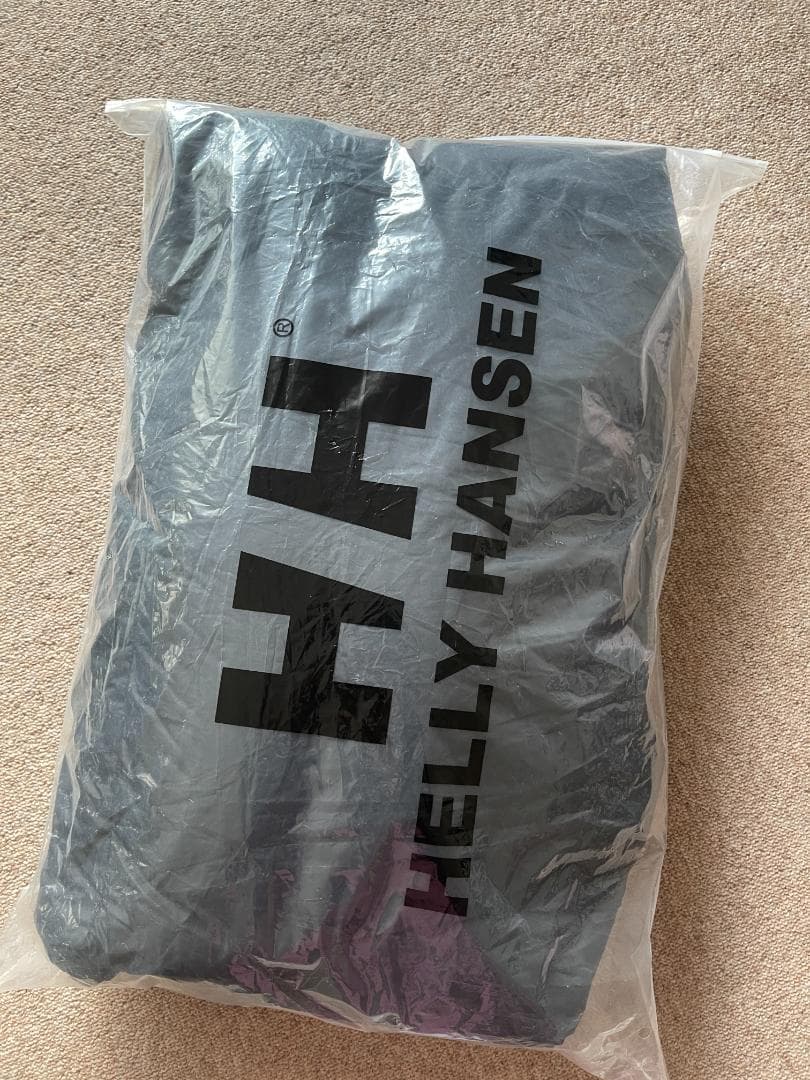 ［新品］Helly HansenヘリーハンセンActivePuffyジャケット黒