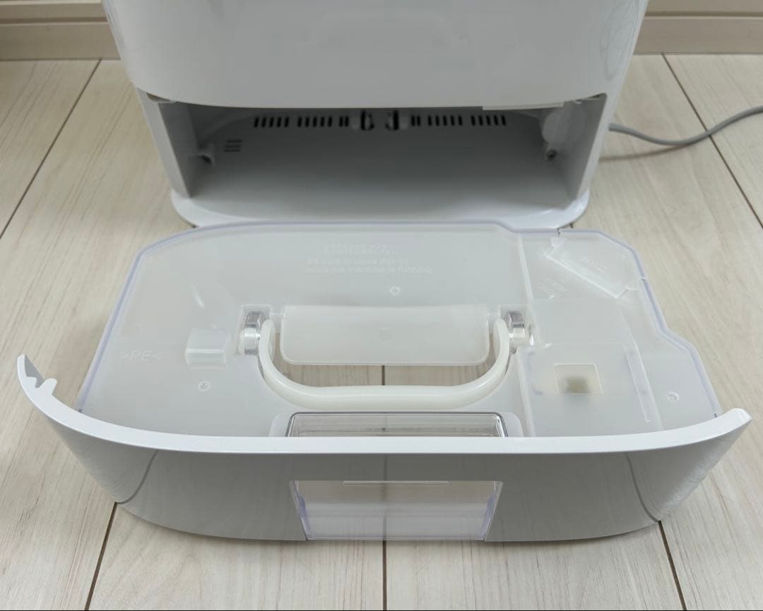 【美品】パナソニック 衣類乾燥除湿機 ナノイー搭載 F-YZTX60-S