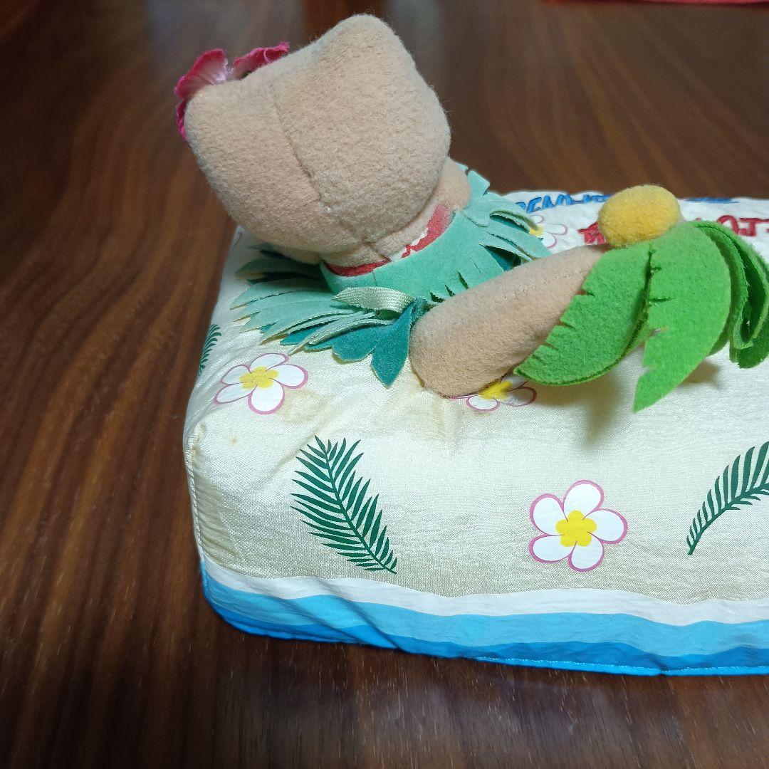 ハローキティとダニエル　ハワイアン　ティッシュボックス