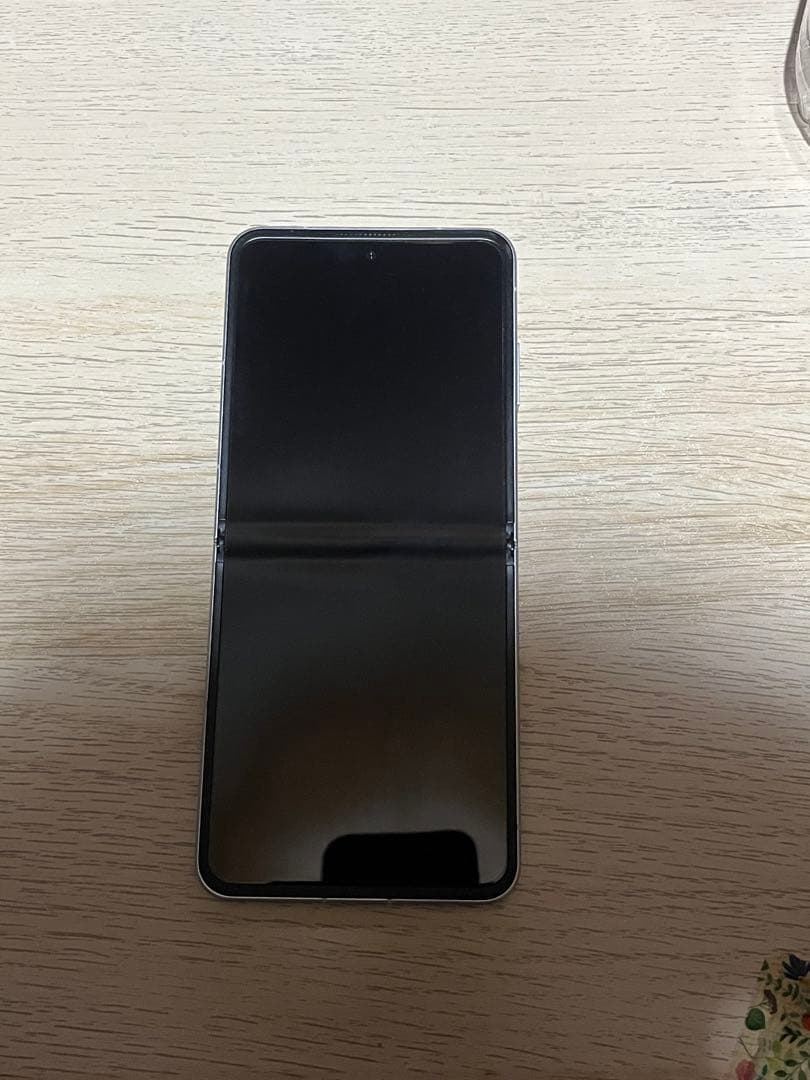 Libero Flip スマートフォン