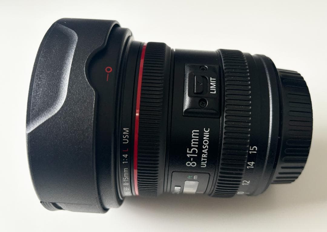 Canon EF8-15mm F4L フィッシュアイ USM