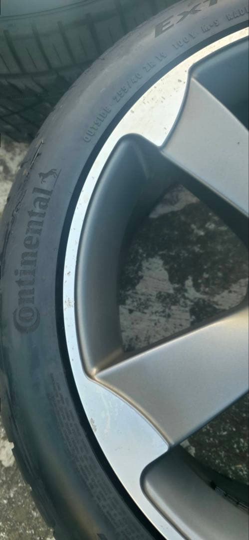 19インチ ホイールセット CONTINENTAL