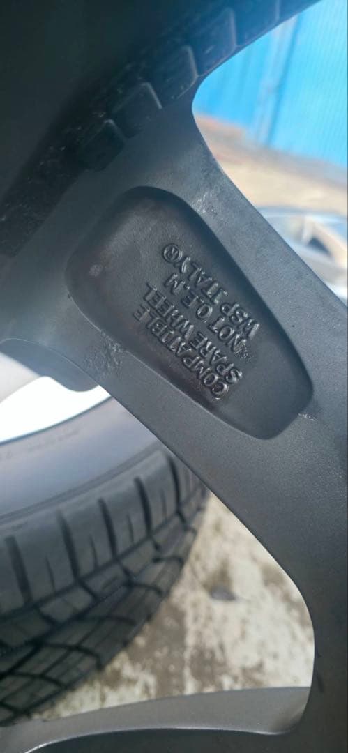 19インチ ホイールセット CONTINENTAL