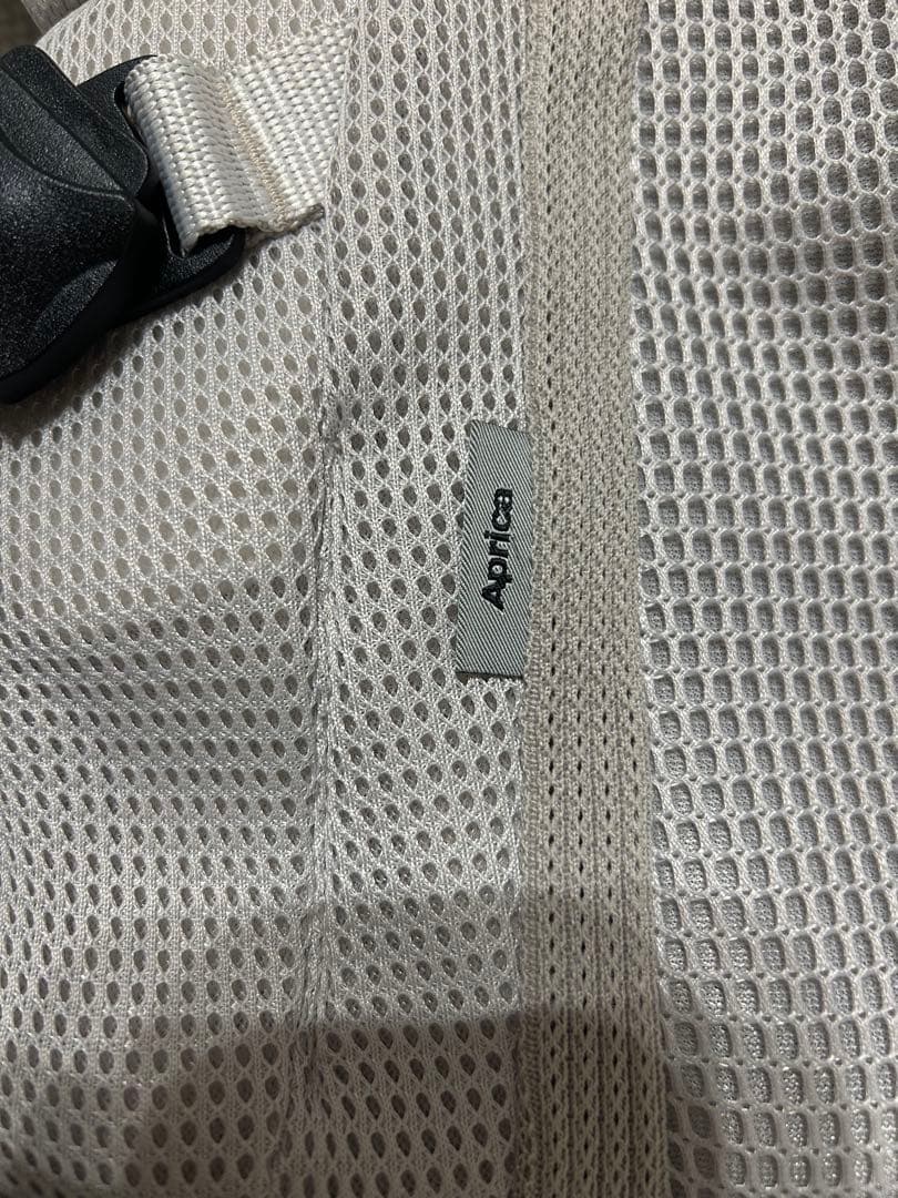 【美品】Aprica ラクリス 抱っこ紐 ホワイトアッシュ