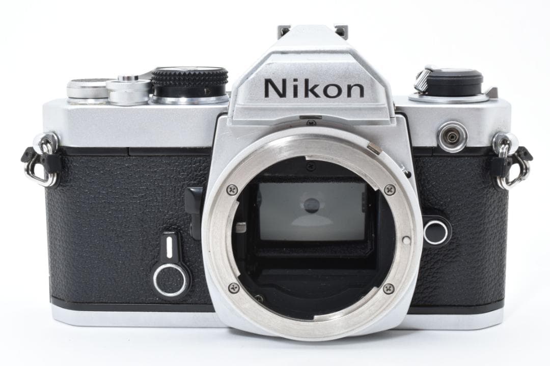 美品 NIKON FM シルバー フィルムカメラ　モルト新品交換済 H025